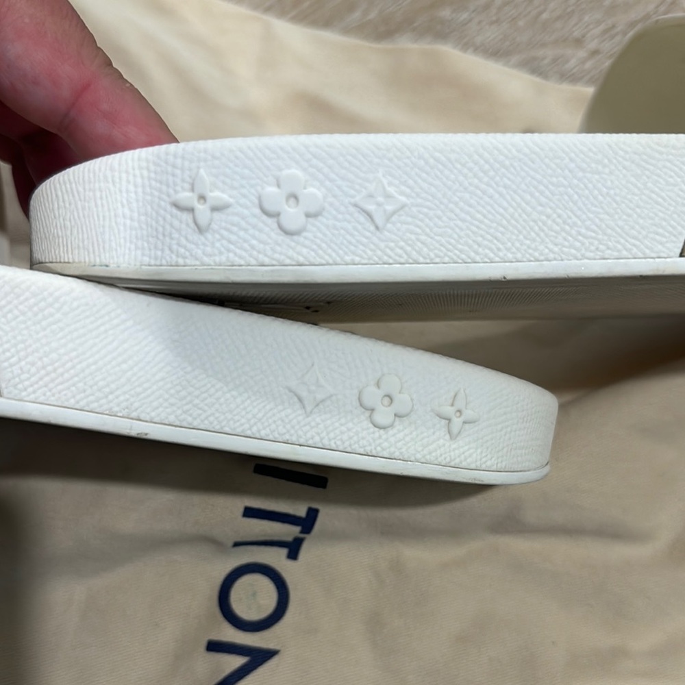 100% Authentic Louis Vuitton Monogram White Hologram Slides 🤍🤍 - Picture 14 of 15